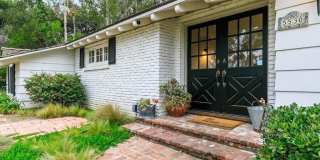 5530 Las Palomas Gallery 1