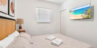 1032 W Jennings Street Gallery 27