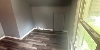 Charming 3 bedroom brick bungalow Gallery 12