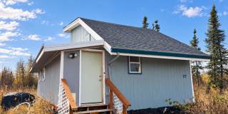 Charming Alaskan Home: 1 Bed + Loft – Pet Friendly! Gallery 1
