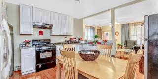 224 Bank Avenue Gallery 9