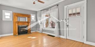 Beautiful Home with Washer/Dryer and Fenced Yard Gallery 3