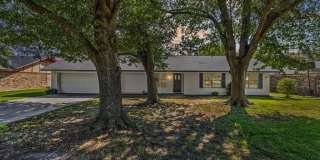 221 Azalea Lane Gallery 1