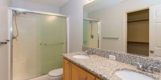 3Bd/2.5Ba in a Well-Liked Bethany Neighborhood ~ Washer/Dryer Included with 2 Car Garage and Fenced Yard!!!! Gallery 12