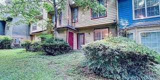 Room in 2 Bedroom Home at Mountain Springs Cir Gallery 5