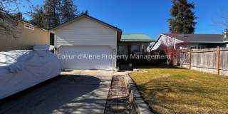 2 bed, 2 bath house w/ "She-Shed" Gallery 1