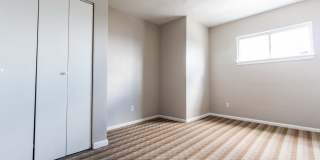 Great building with off street parking, views of the city, laundry on site! Gallery 6