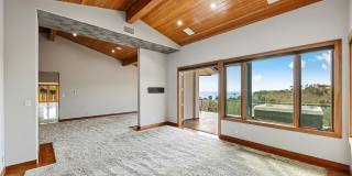 4 Bed, 5 bath home with stunning ocean views located in Malibu hills Gallery 28