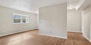 South Pointe Apartment Home Gallery 4