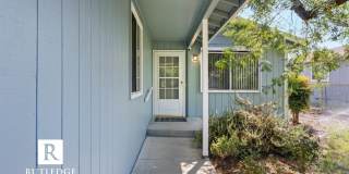 2 Bed / 1 Bath Home with Fenced Backyard in South Medford Gallery 4