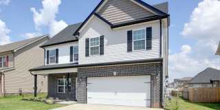 Sharp 4 bedroom HUGE house off exit 1 of I 24 Gallery 1