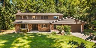 Woodinville Home with Spacious Layout & Updated Interior Gallery 3