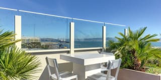 The Gantry Gallery 28