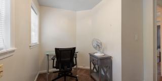 211 S MADEIRA Street Gallery 16