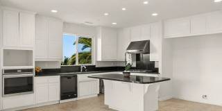 Vista Panoramic View 6 Bedroom 4.5 Bathroom Home for Rent Gallery 14