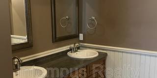 229 Deaderick Ave Gallery 17