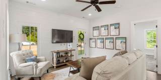 Designer Home near Auburn University's Campus! Gallery 7