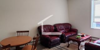 Conveniently located, beautifully maintained Apt with modern appliances.  A/C.  Near Public Transport! Gallery 9