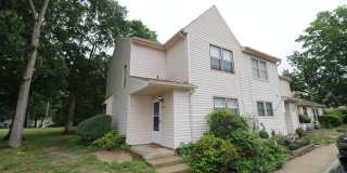 32 Pin Oak Lane Gallery 1