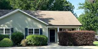 2BD/2BA-Mooresville- Landscaping Included Gallery 1
