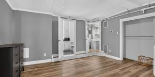 44 S 3RD Street Gallery 10