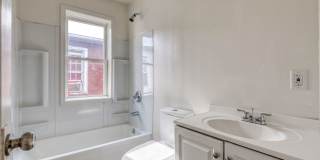 Fully Renovated 3 Bedroom, 1 Bathroom Townhouse Gallery 9