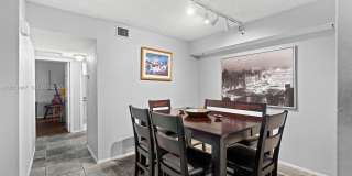 3083 N Oakland Forest Dr Gallery 43
