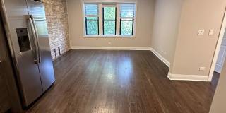2230 North Sawyer Avenue Gallery 3