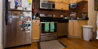 Gorgeous, Renovated Near BU and Coolidge Corner! Stainless Steel Appliances! Gallery 1