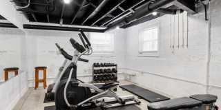 1063 W Glenlake Ave Gallery 18
