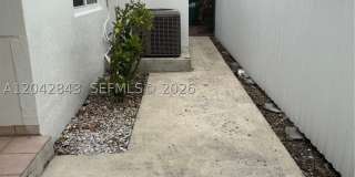 7931 SW 13th Ter Gallery 10
