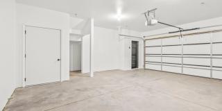 Brand New Condo 3bd 2.5 ba for RENT!! Gallery 8