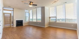 Virginia Square Gallery 17