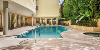 Versailles Gallery 21