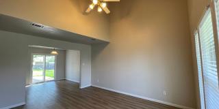 Updated 4 Bed, 3 Bath Home for Fall 2026 Move In! Gallery 3