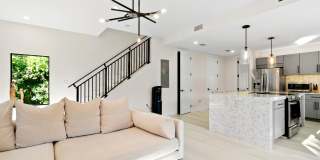 19 Coral Way Gallery 7