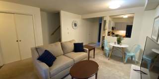 4-Bedroom Student Townhomes in the Heart of Burlington Gallery 1