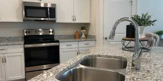 Heron | 3 Bed 2.5 Bath | Garage | 1800 sf | $2726-$2999 | 8, 9, 10, 12, 14, and 15 month lease terms Gallery 214