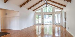 2 Sassafras Lane Gallery 19