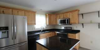 Available now! Home near downtown Gallery 5