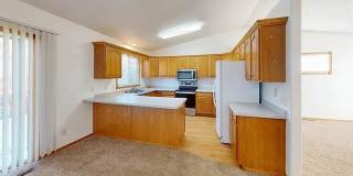 Spacious 3BR Home in Legacy School District with 3 Living Areas & 2-Stall Garage Gallery 5