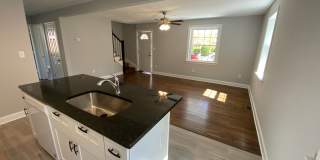 Updated 4 Bedroom Home Convenient to Carytown, Byrd Park And More. Available In July Gallery 6