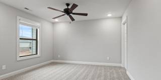 "Get $3,000 Off Rent Today!" Offer Expires 08/31 - Call for details Gallery 26