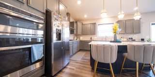 8380 Abercrombie Ln. Gallery 3