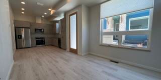 Modern 3B/4B Condo- Available June 10th Modern 3B/4B Condo- Available June 10th Gallery 8