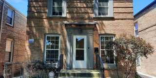 3Br/2Bath House in Evanston $3,600/m 3Br/2Bath House in Evanston $3,600/m Gallery 1