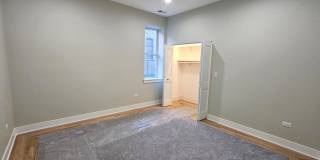 4437 N. Broadway St Gallery 7