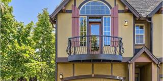 MOVE-IN SPECIAL - Spacious 2BR Townhome with Garage Parking in Prime Beaverton Location! Gallery 1