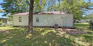 Charming and Clean 3 Bedroom Home - Nice/Quiet Neighborhood Gallery 10