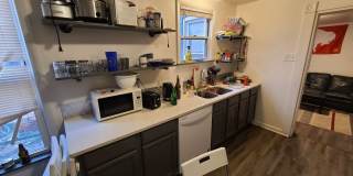 SPACIOUS 4 BEDROOM IN THE HEART OF OAKLAND - AVAILABLE FOR AUGUST Gallery 12